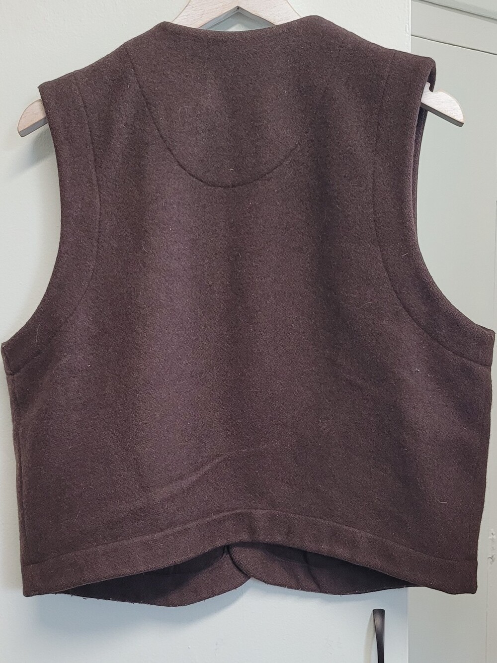 Roots Wool Vest - Picture 2 of 5